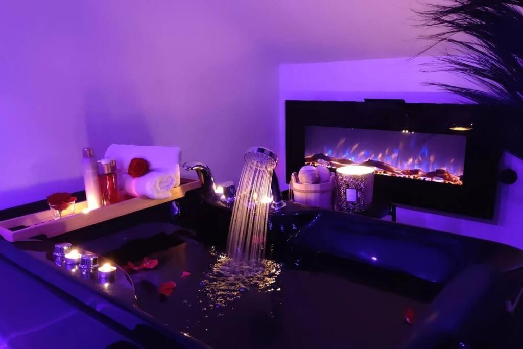 Logement Romantique Et Cosy Charleroi Buitenkant foto